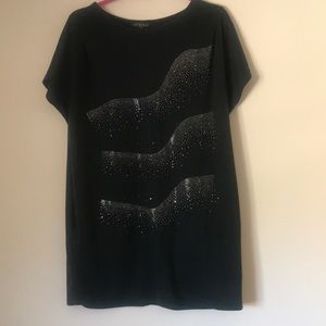 Black short sleeve top